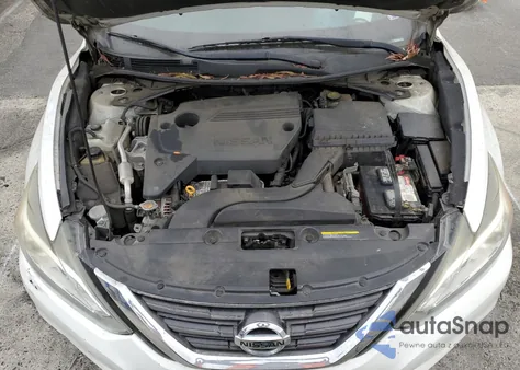 2016 Nissan Altima 2.5 z USA, uszkodzony, nr VIN 1N4AL3AP7GN377078